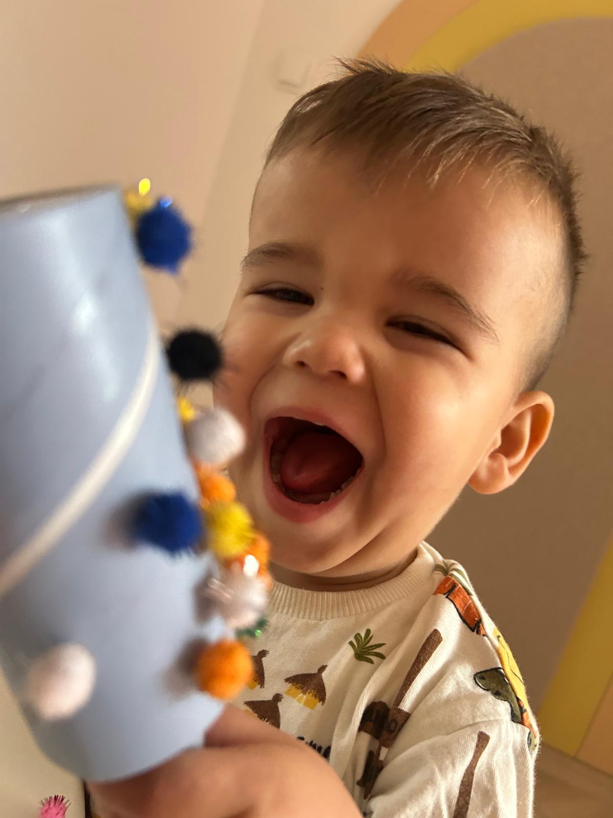 Balıkesir'in öncü İngilizce anaokulu Renkli Düşler Anaokulu. Altıeylül bölgesinde çift dilli ve vizyoner eğitim ile çocuğunuzun geleceğine sağlam bir dil temeli atın. Kayıt için hemen iletişime geçin.